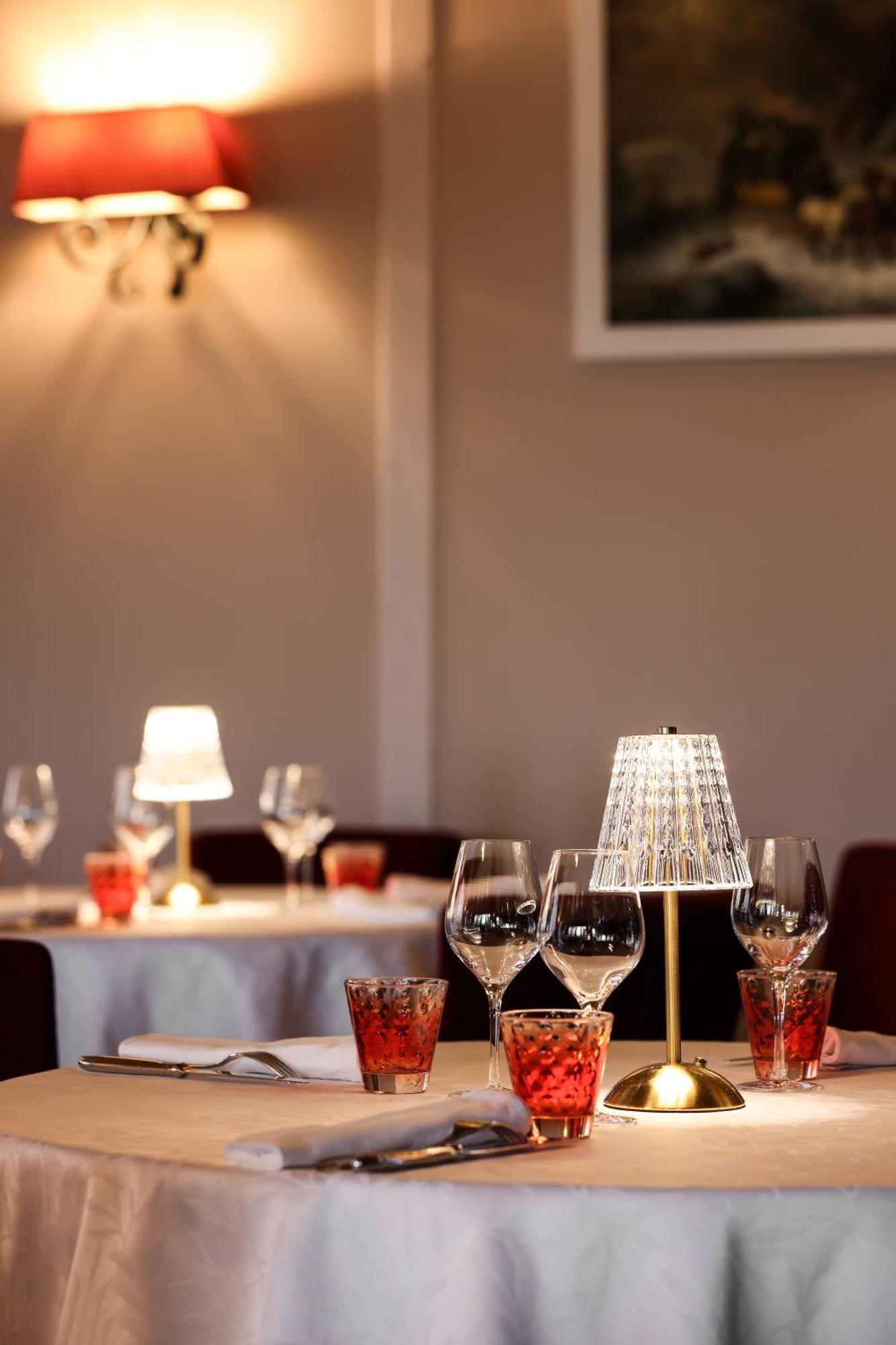 Logis Hotel-Restaurant Les Voyageurs La Coquille Ngoại thất bức ảnh