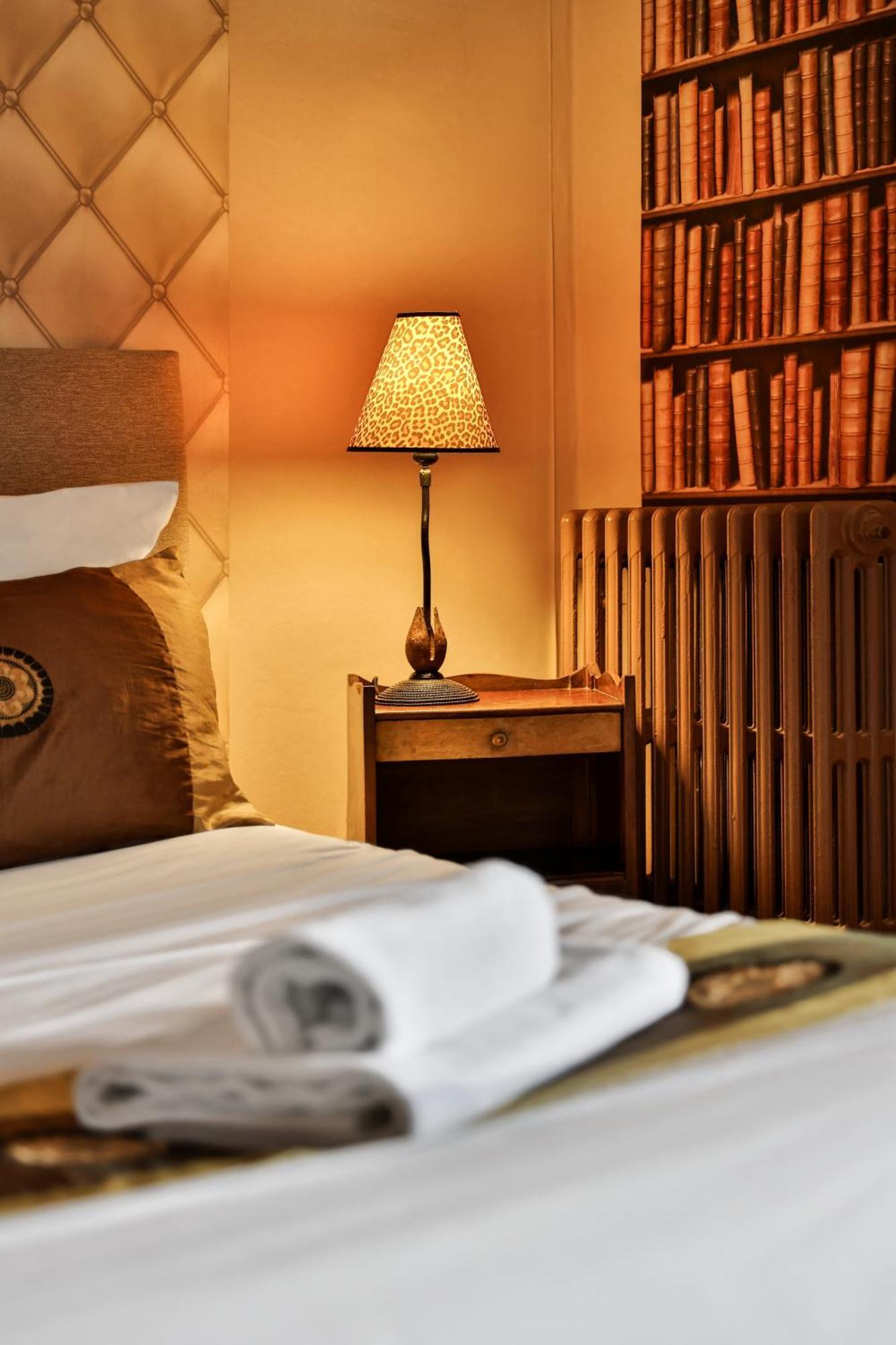 Logis Hotel-Restaurant Les Voyageurs La Coquille Ngoại thất bức ảnh