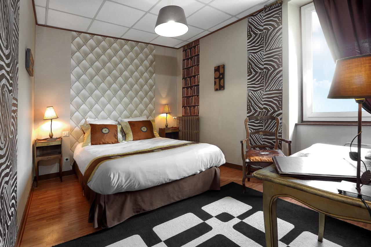 Logis Hotel-Restaurant Les Voyageurs La Coquille Ngoại thất bức ảnh