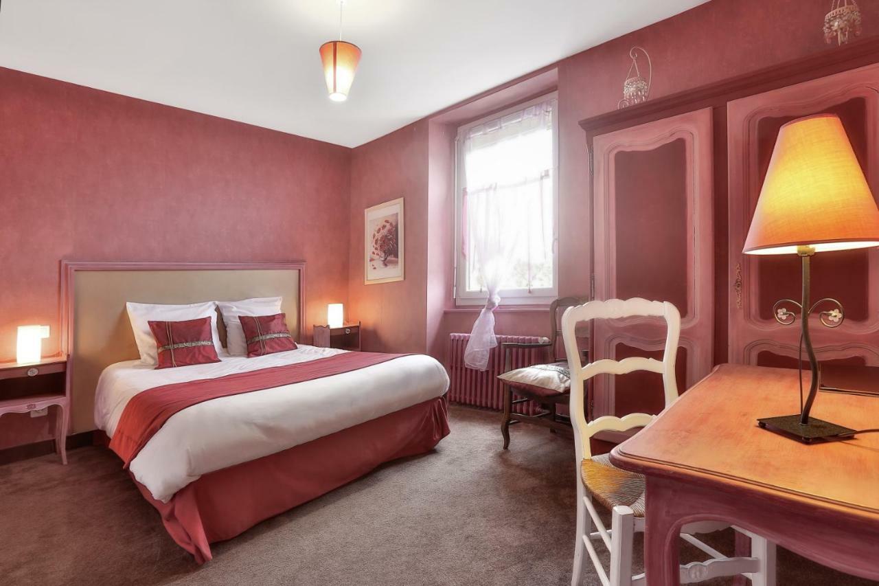 Logis Hotel-Restaurant Les Voyageurs La Coquille Ngoại thất bức ảnh
